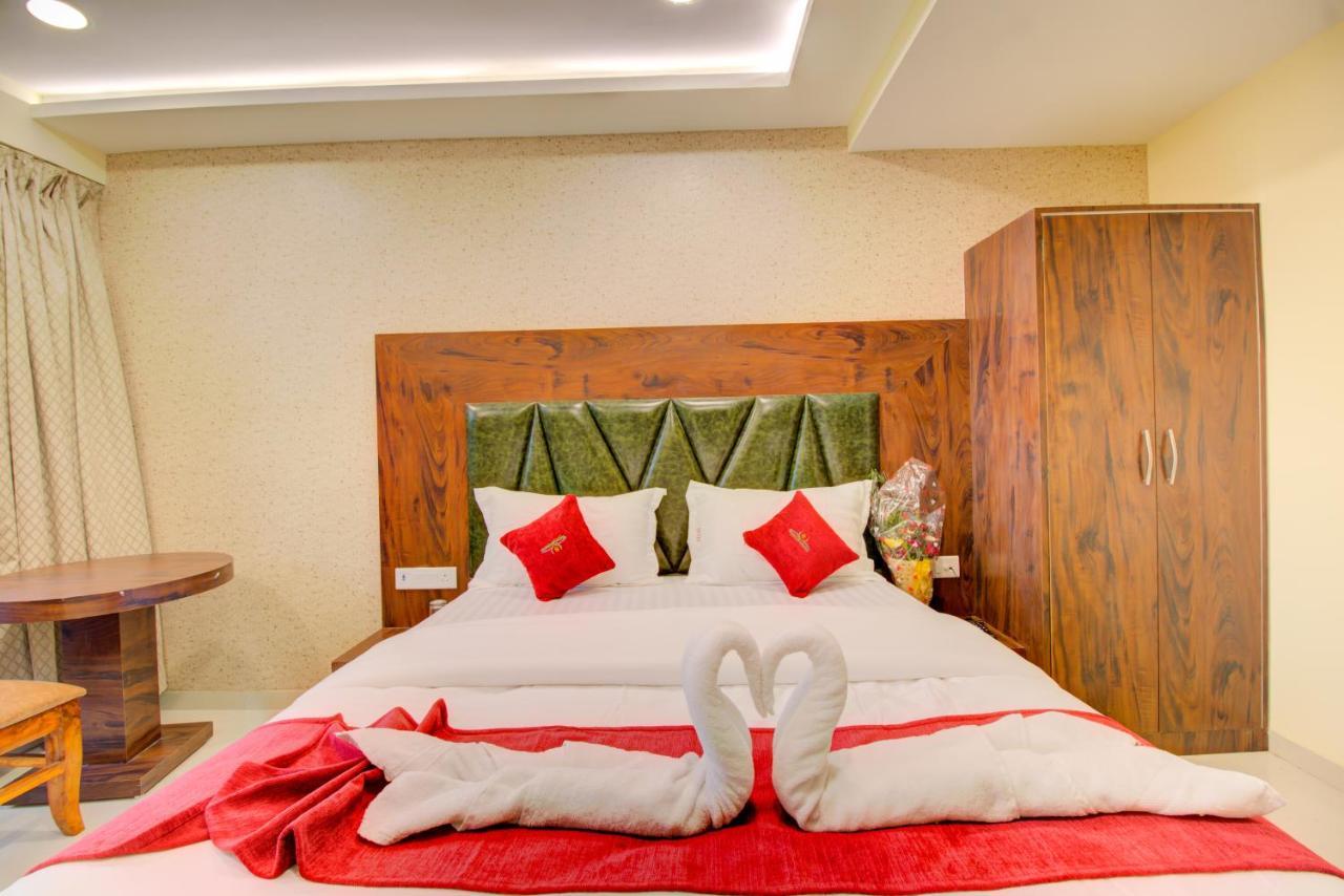 Hotel Samaira Residency,Dombivali Dive Exteriör bild