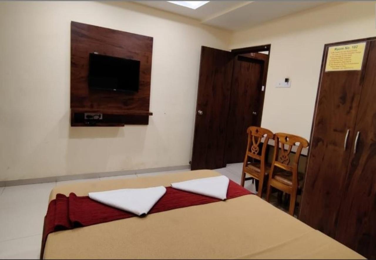 Hotel Samaira Residency,Dombivali Dive Exteriör bild